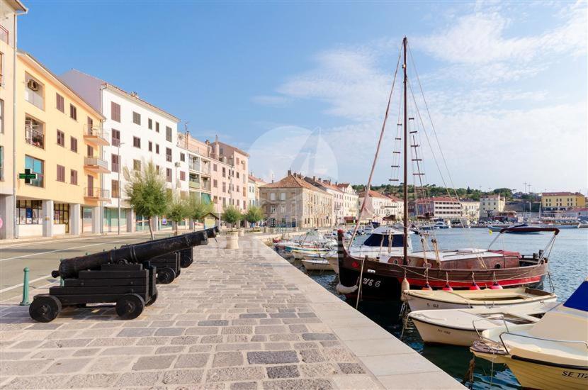 Valentino Apartment เซนญ์ ภายนอก รูปภาพ